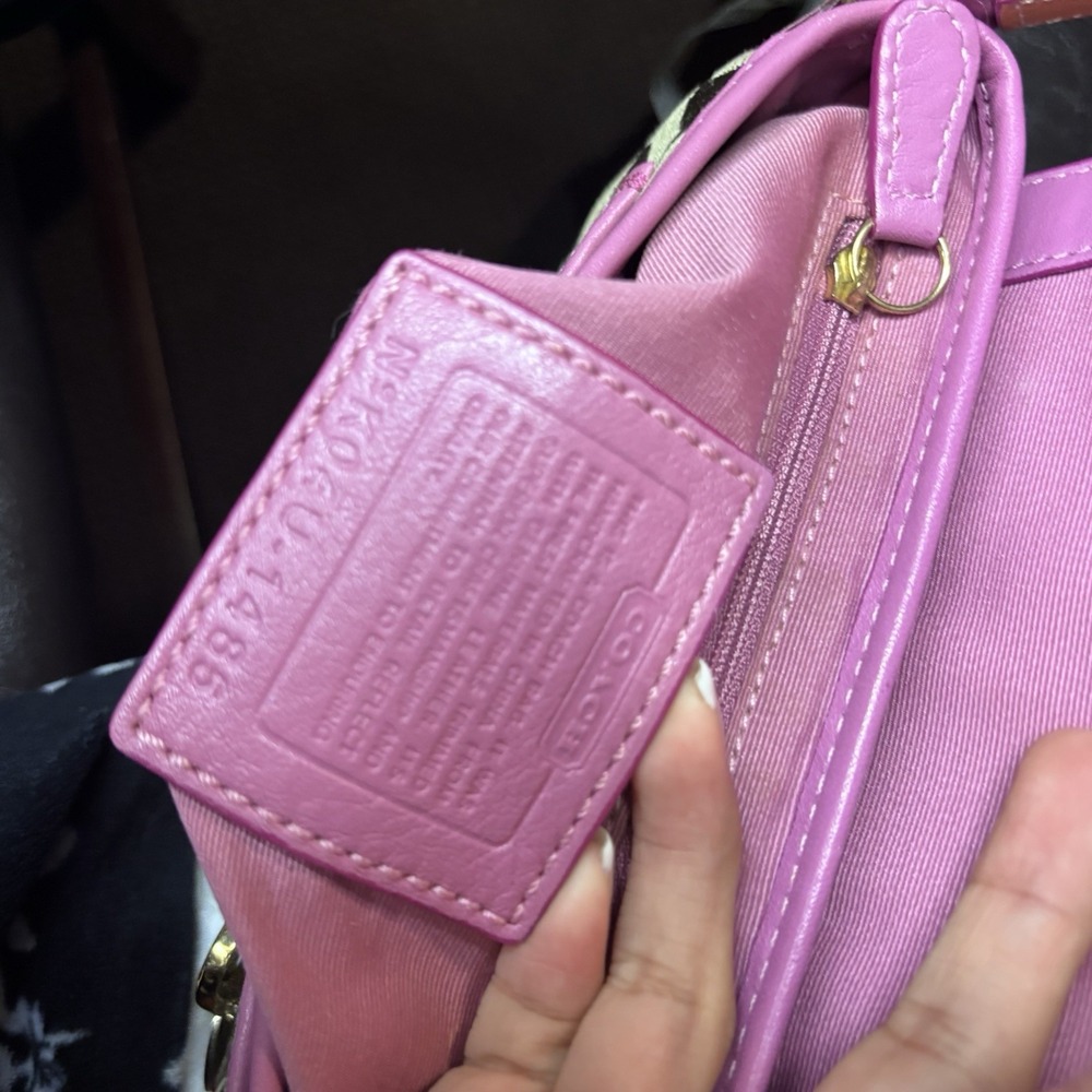 Vtg Coach Signature Soho Mini Shoulder Bag Heart Pink Canvas Suede Leather 1485 - Picture 4 of 6